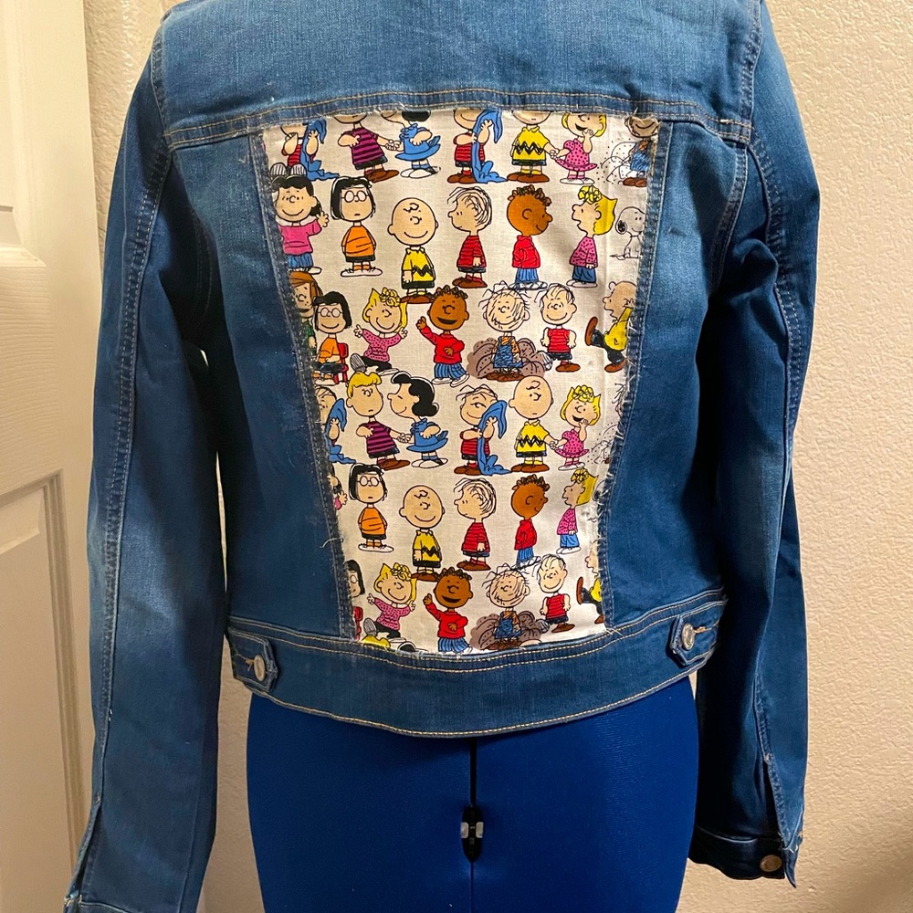 Fitted jean jacket